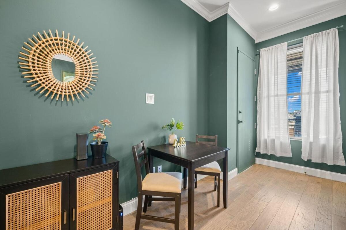 New! Sangria Suite - Upscale Ybor City Studio, Right On 7Th Ave タンパ エクステリア 写真