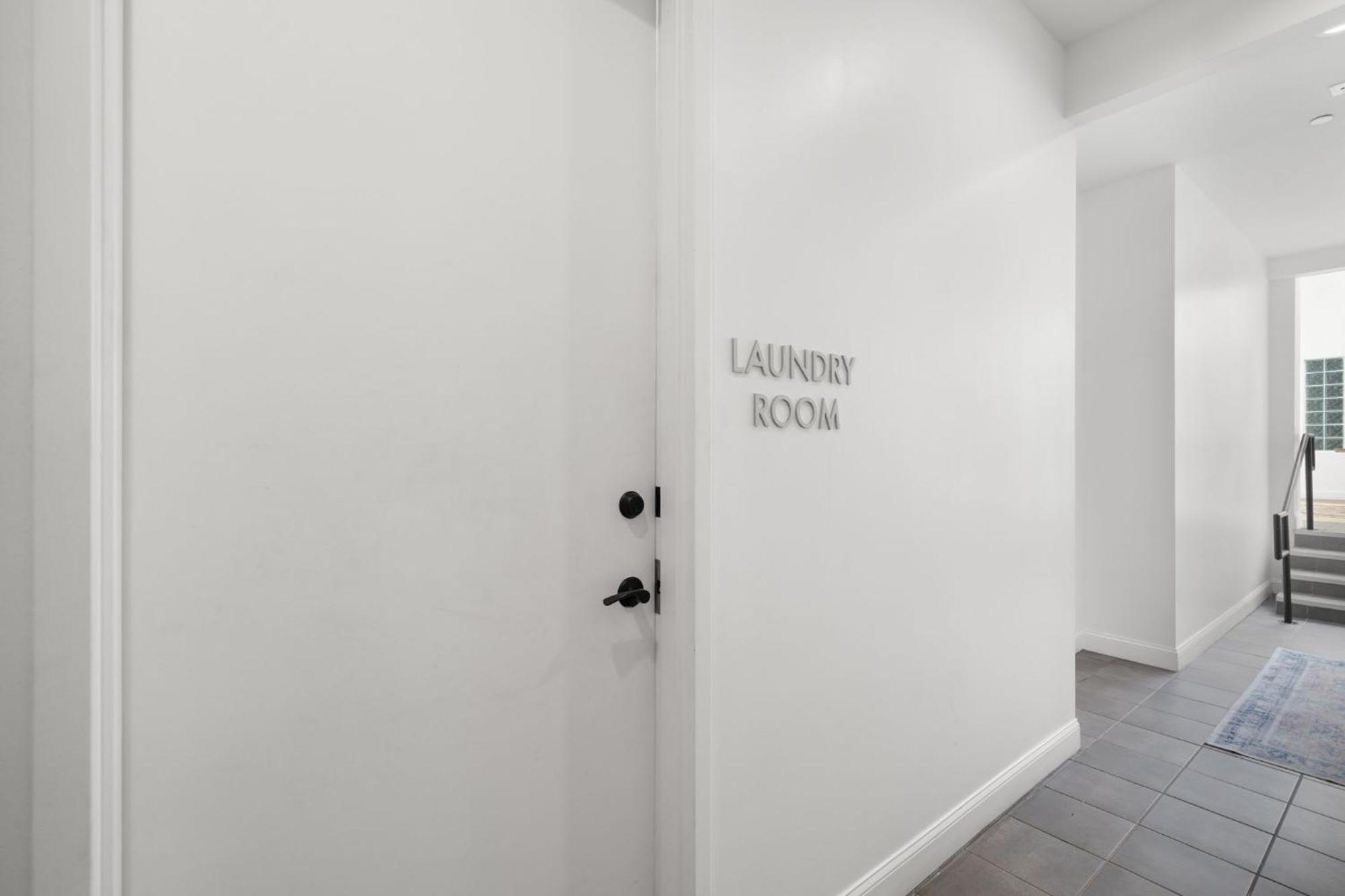 New! Sangria Suite - Upscale Ybor City Studio, Right On 7Th Ave タンパ エクステリア 写真