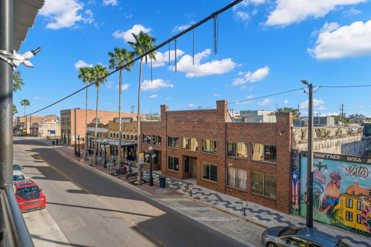 New! Sangria Suite - Upscale Ybor City Studio, Right On 7Th Ave タンパ エクステリア 写真